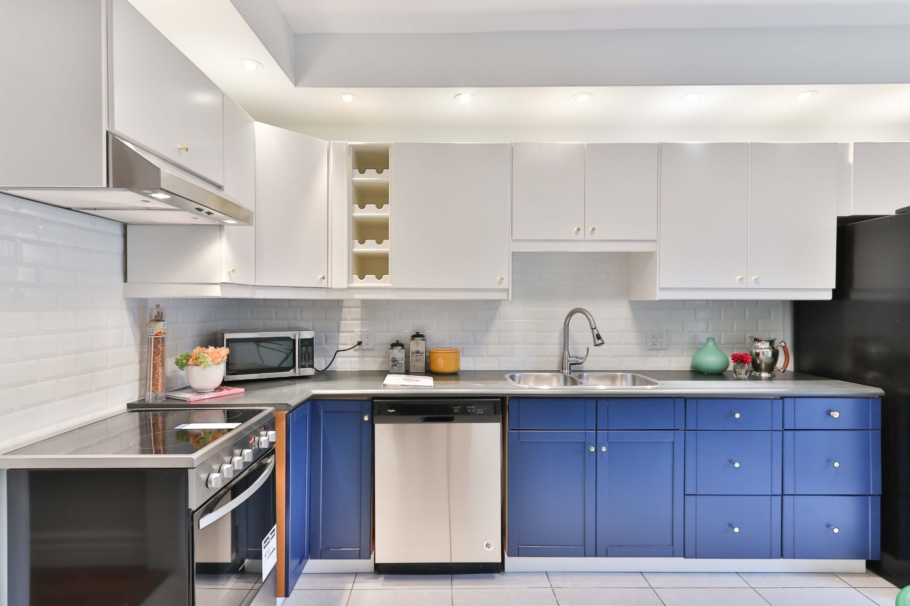 small kitchen design sydney